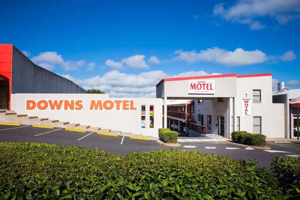 Downs Motel Тувумба Экстерьер фото