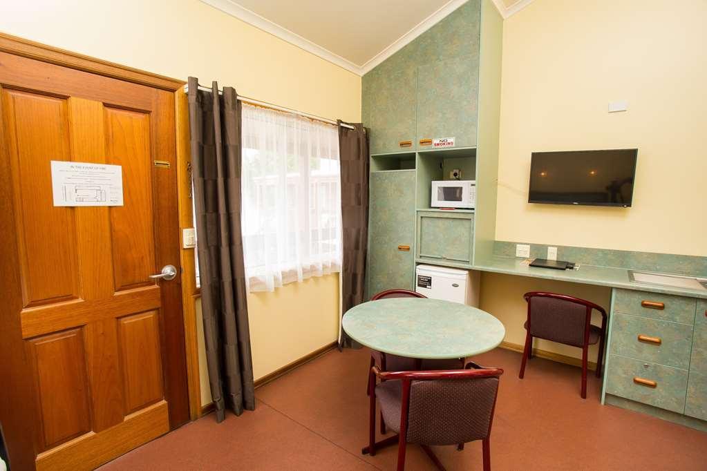 Downs Motel Тувумба Номер фото