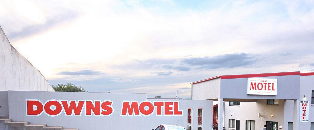Downs Motel Тувумба Экстерьер фото